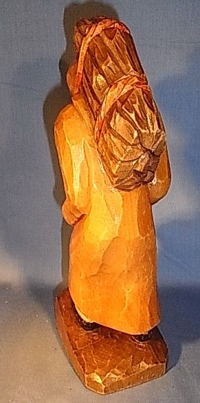 WOOD CARVED WOMAN FIGURE BLACK FOREST GERMAN 1950 WT14  